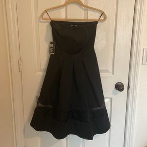 Express strapless dress size 2 black new